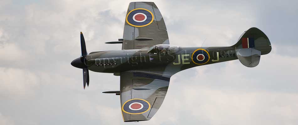 Spitfire MkXIV MV268 JE-J